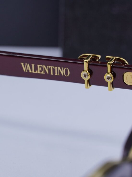 Valentino V-GOLDCUT-II VLS-114B Cat Eye Sunglasses - Bordeaux/Brown main image 5